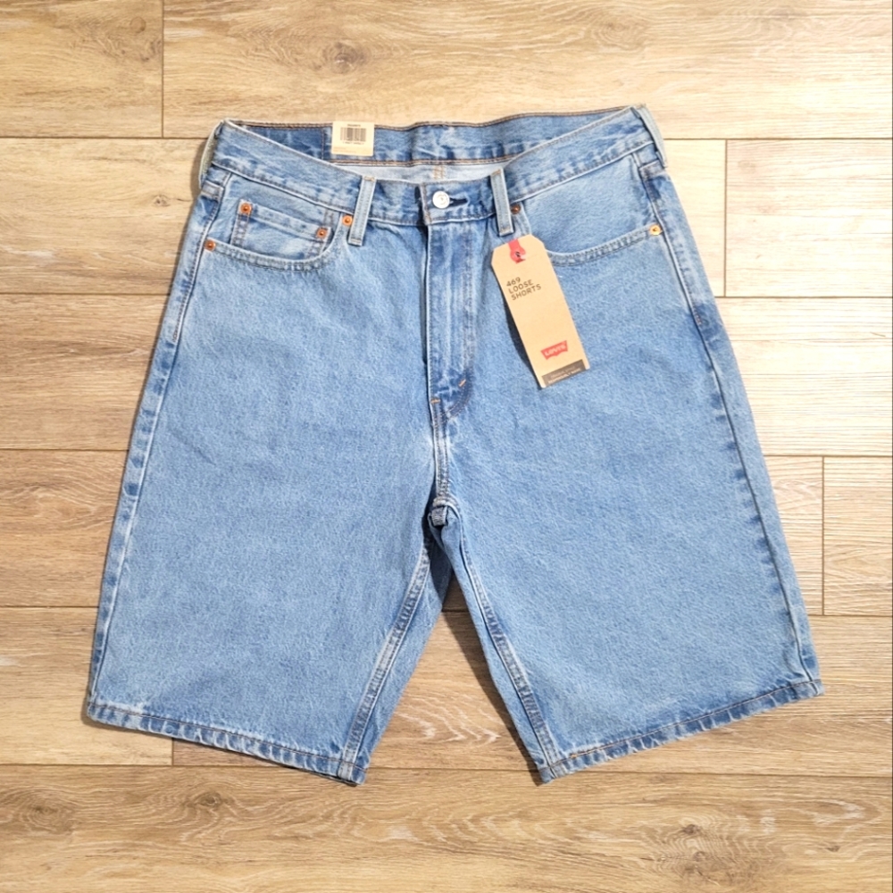 NEW!! Levi's 469 Short